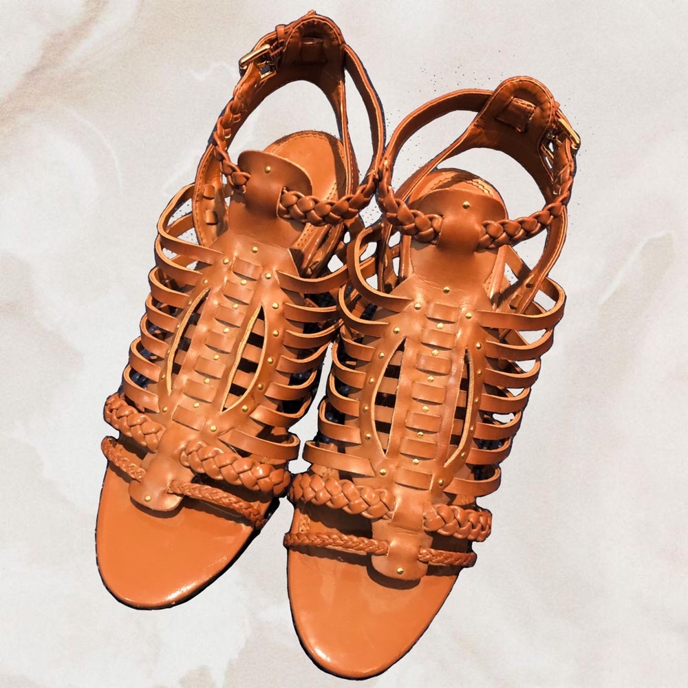 Guess wedges (size:10M)